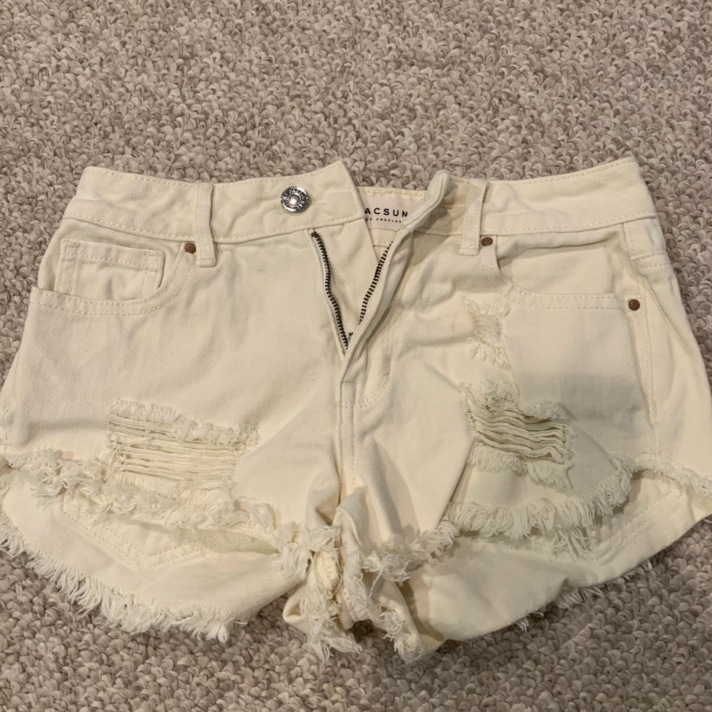 Women’s yellow jean shorts from pacsun